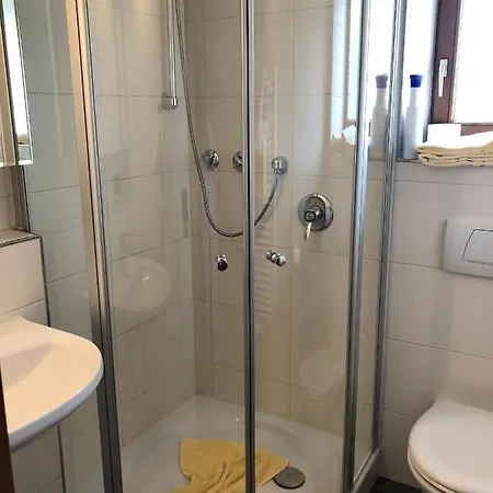 شقة Gaestehaus Aurikel 10 فيشن