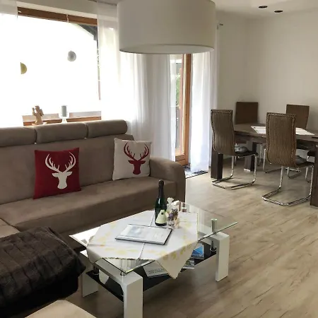 شقة Gaestehaus Aurikel 10 فيشن
