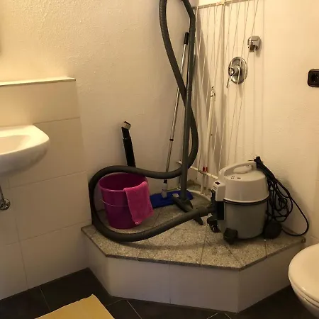 Gaestehaus Aurikel 10 דירה